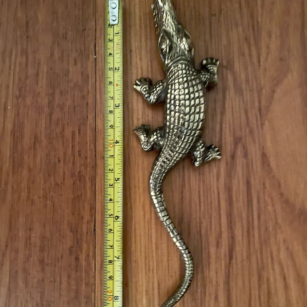 Vintage Metal Alligator Figurine - Picture 4 of 4